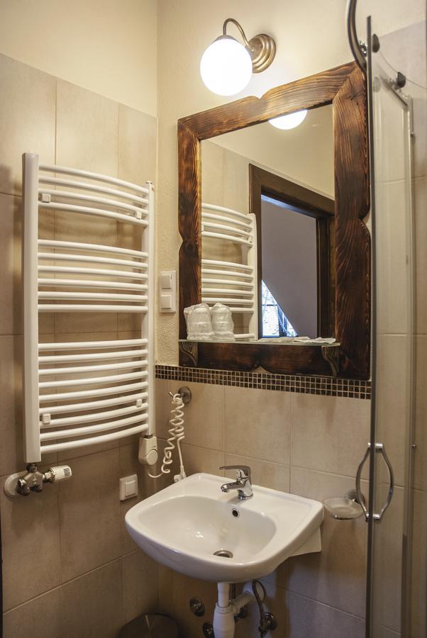 Hotel Pod Kogutkiem Krzywaczka Dış mekan fotoğraf