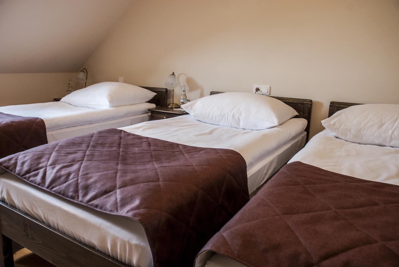 Hotel Pod Kogutkiem Krzywaczka Dış mekan fotoğraf